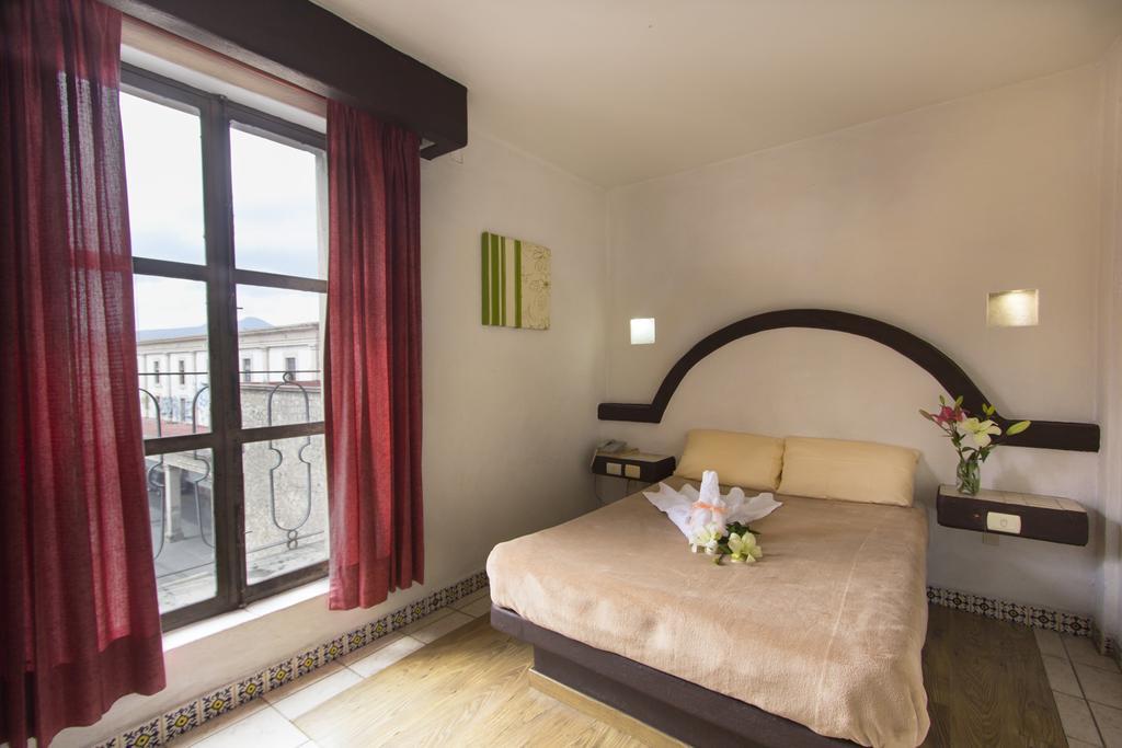 Hotel Plaza Morelia Dış mekan fotoğraf